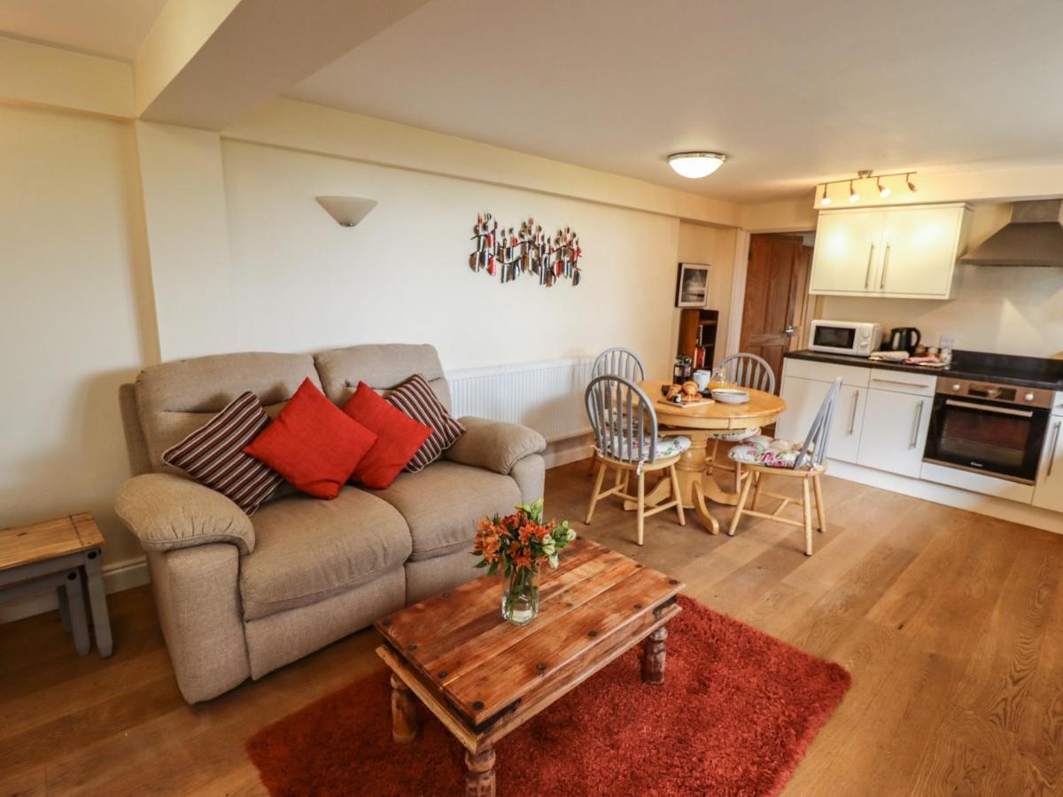 The Garden Apartment Whitby Esterno foto