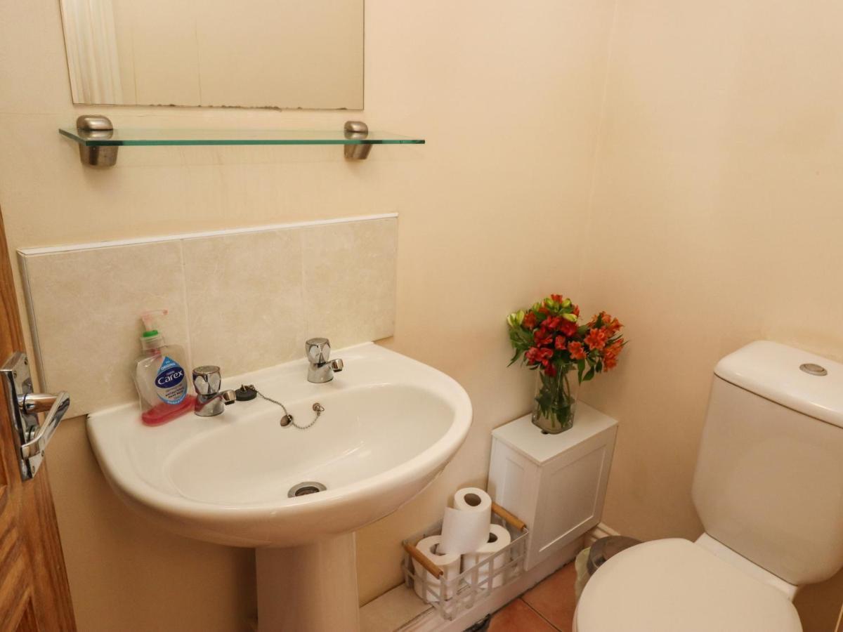 The Garden Apartment Whitby Esterno foto