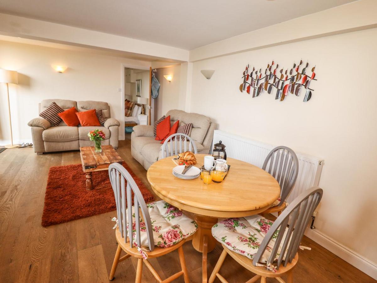 The Garden Apartment Whitby Esterno foto
