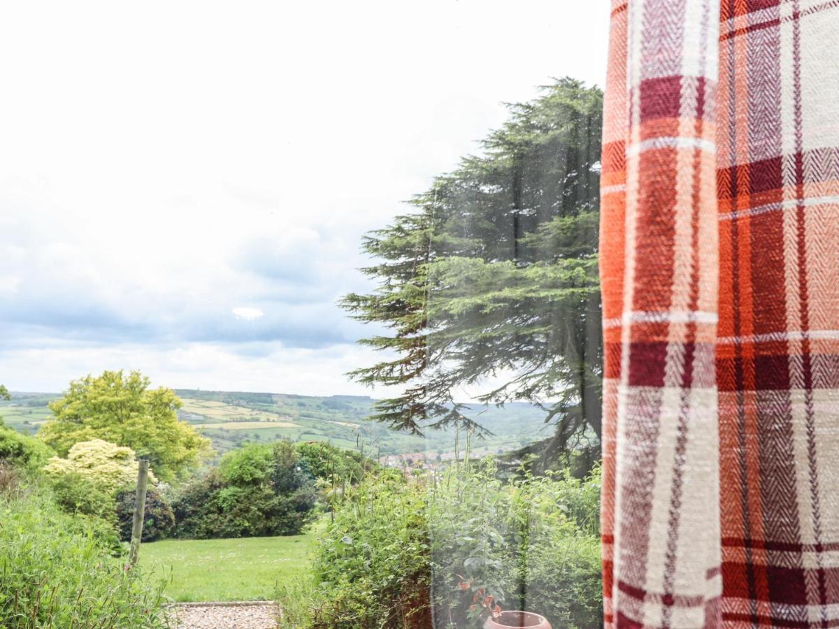 The Garden Apartment Whitby Esterno foto